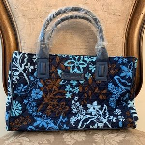 ⭐️NWOT RETIRED JAVA FLORAL PATTERN VERA BRADLEY SHOULDER BAG